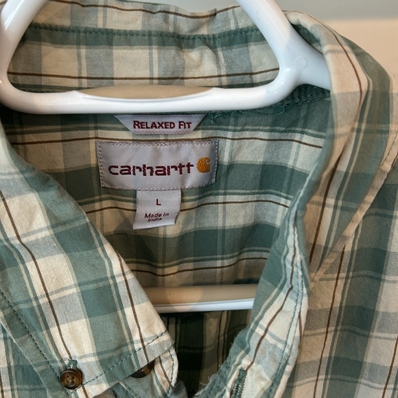 Carhartt plaid short sleeve button up - Picture 2 of 4